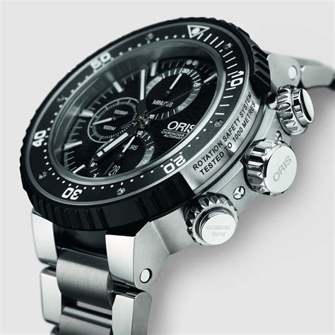 oris prodiver chronograph weight.